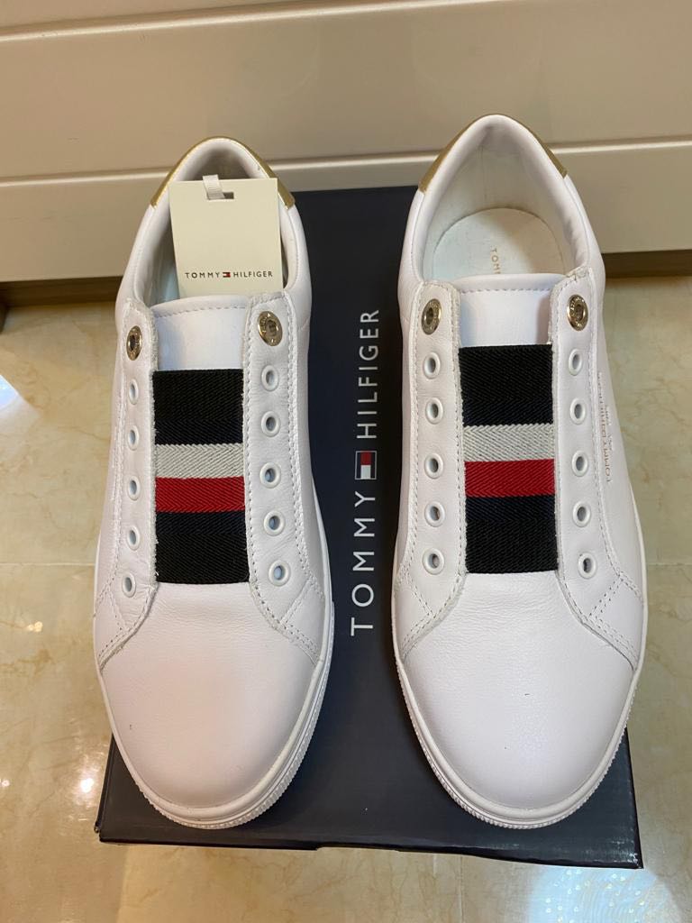Tommy Hilfiger Leather Slip-On Sneaker 