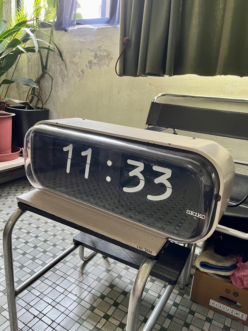 Vintage Seiko Giant All Metal Mechanical Flip Clock, 傢俬＆家居, 家居裝飾, 時鐘