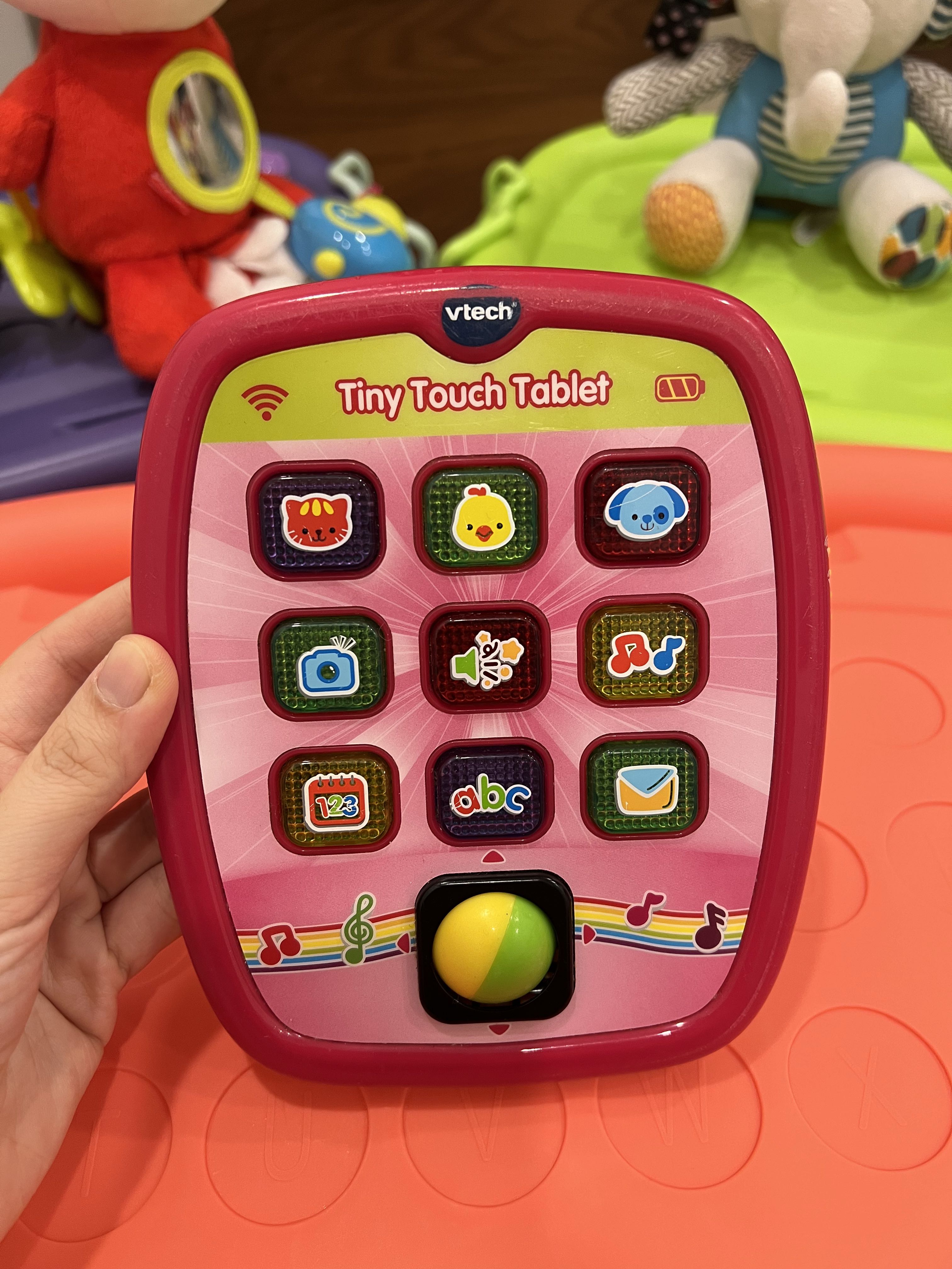 Vtech tiny touch tablet pink, Hobbies & Toys, Toys & Games on Carousell