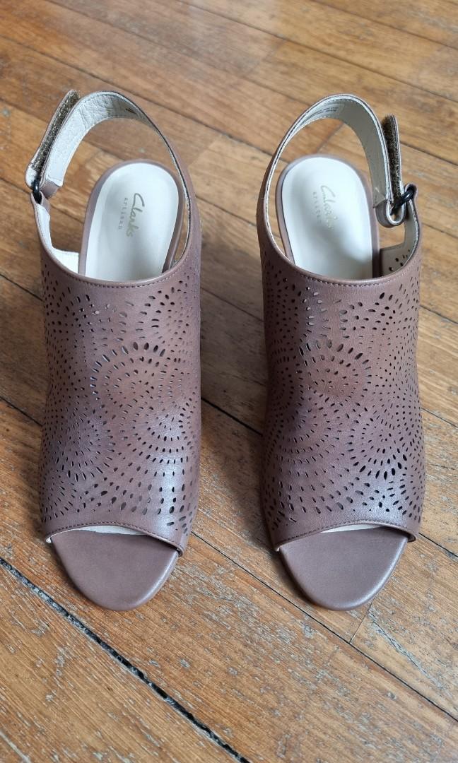 Wedge discount shoes uk