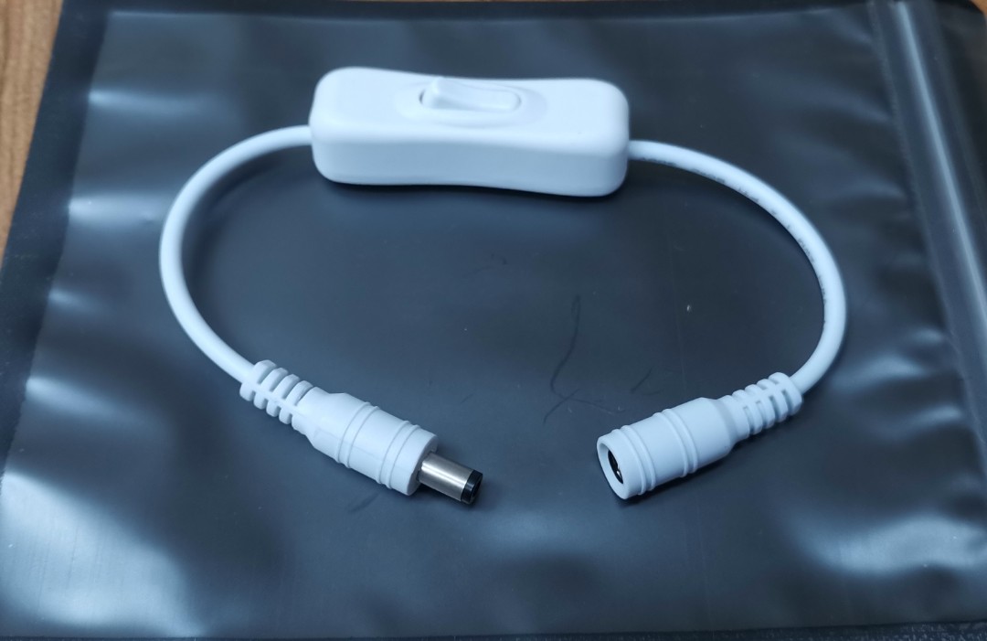 12V WiFi Router power ON / OFF switch, 電腦＆科技, 電腦周邊及配件, Wifi及上網相關產品 ...