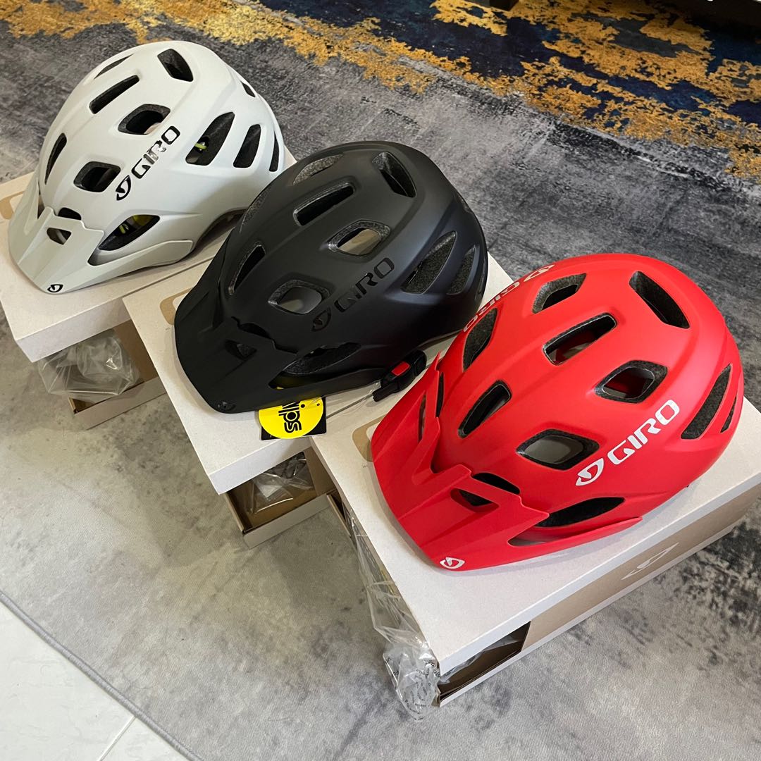 Sale Giro Fixture MTB Helmet MIPS Free Size for Unisex 54 61cm Sports Equipment Bicycles Parts Parts Accessories on Carousell