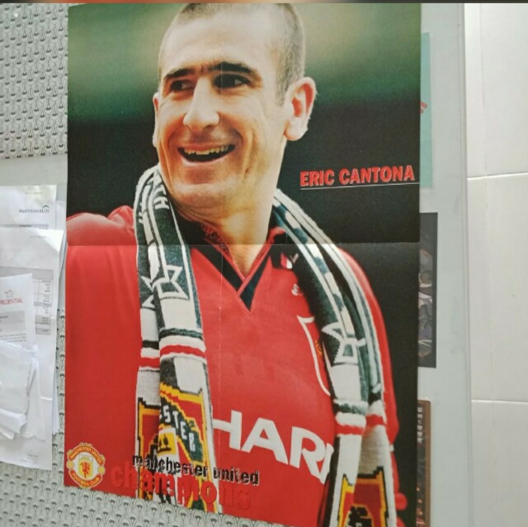 A3 poster King Eric Cantona Manchester United legend, Hobbies & Toys, Memorabilia & Collectibles