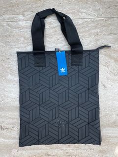 Adidas shopper 3d store