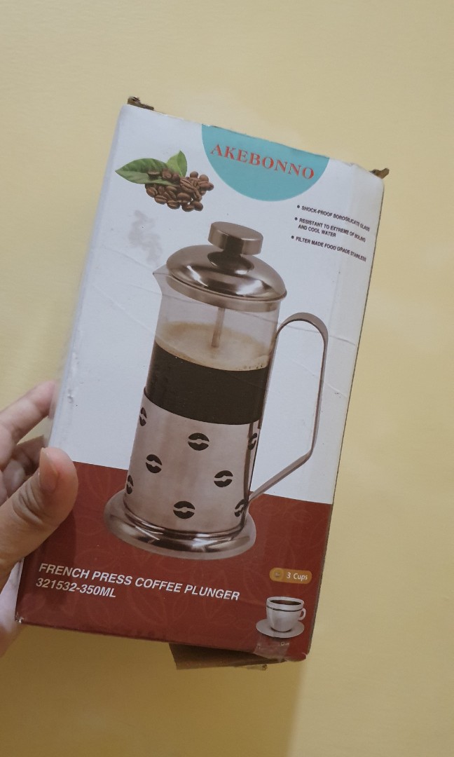 Akebono Tea Coffee Press, Kitchen 