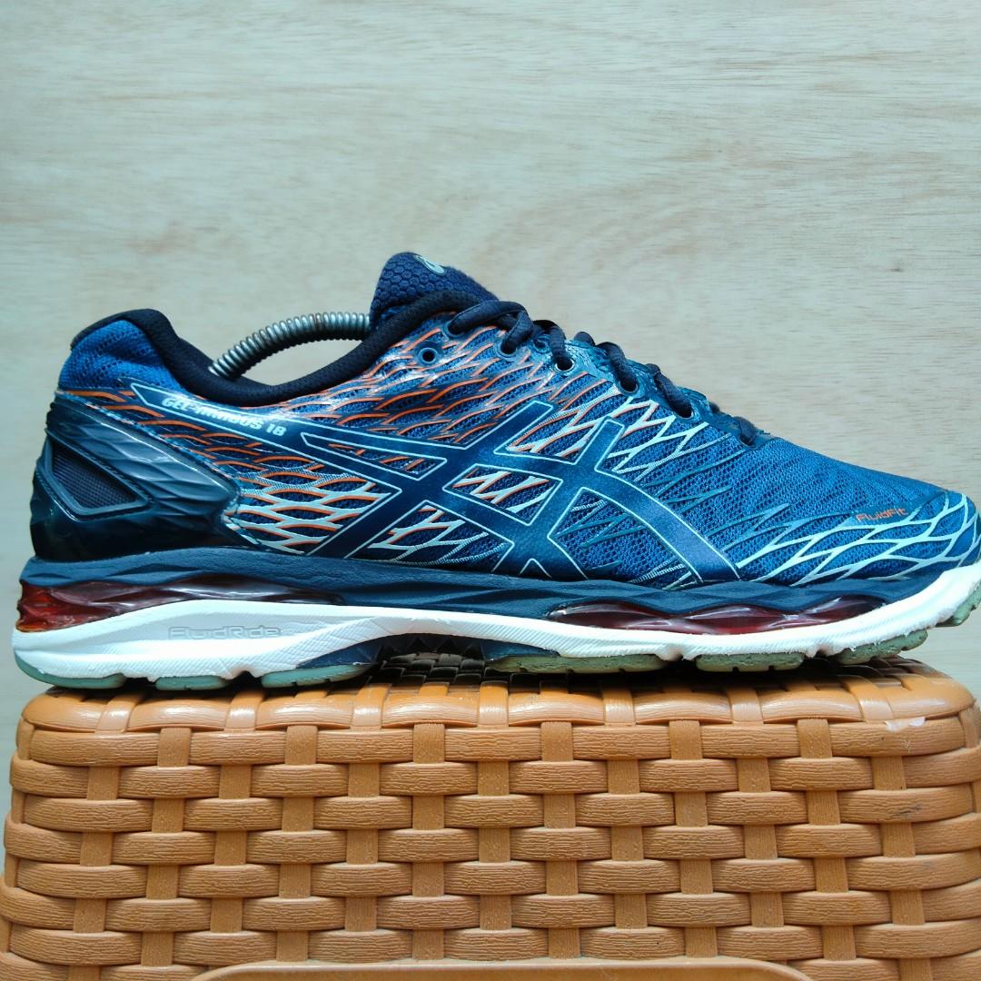 Asics gel nimbus 18 Fesyen Pria Sepatu Sneakers di Carousell