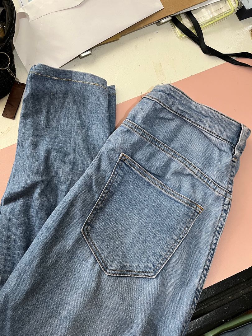 Jean Skinny Divided By H&M Taille 12 Femme - Coupe Legging, Lavage Clair, Neuf Sans étiquette