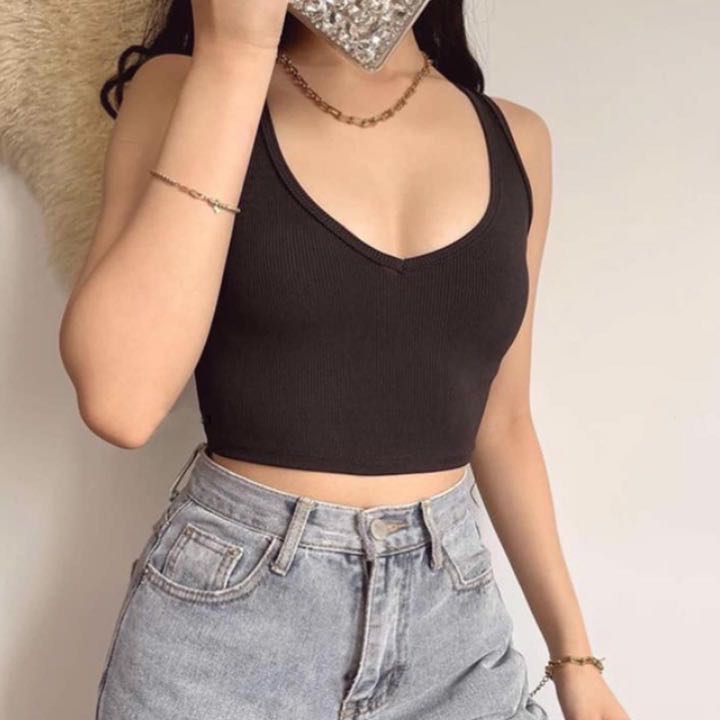 Baddie V-Shaped Tank Top/Crop Top, Women's Fashion, Tops, Others Tops on  Carousell