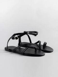 BNIB nose black ankle strap flat sandals (tags: pomelo zalora flats ulzzang harajuku stylenanda tumblr minimalist shoes)