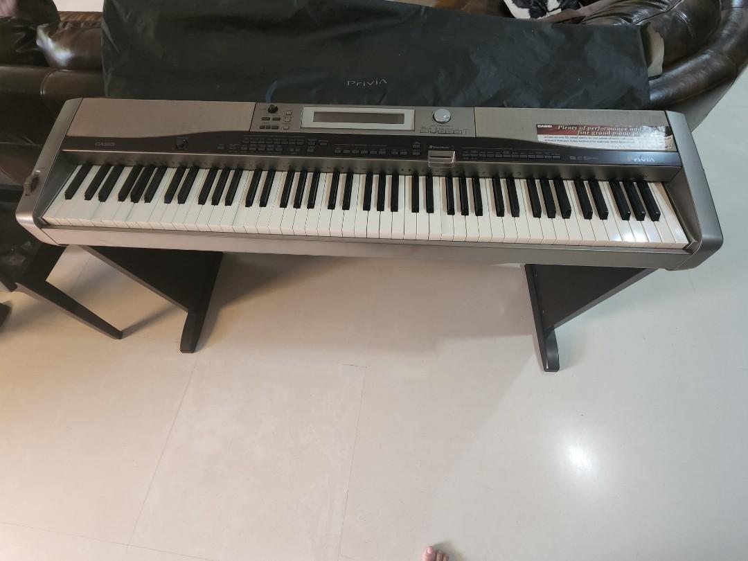 Casio Privia PX400R, Hobbies & Toys, Music & Media, Musical
