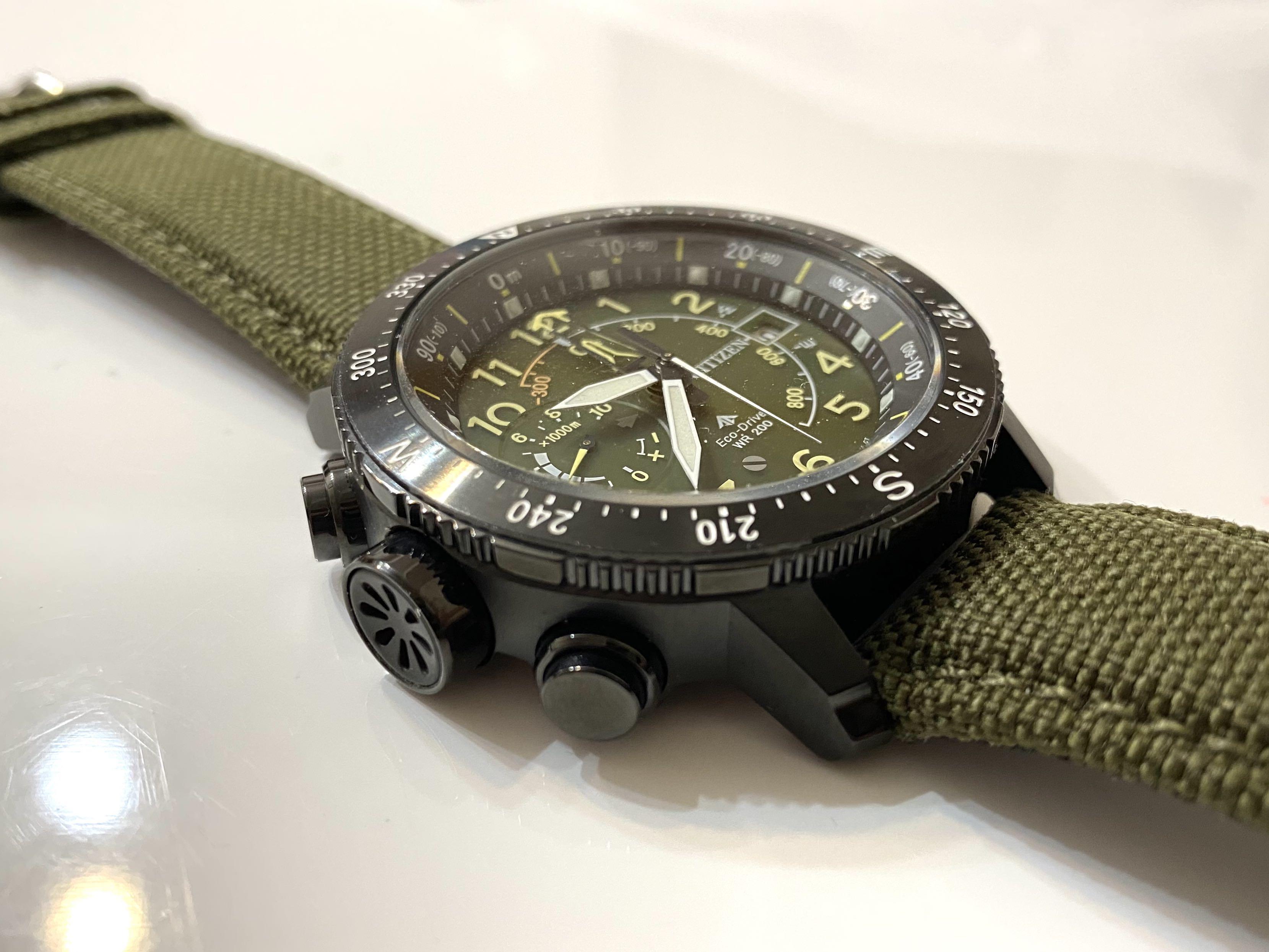 Citizen Eco Drive J280