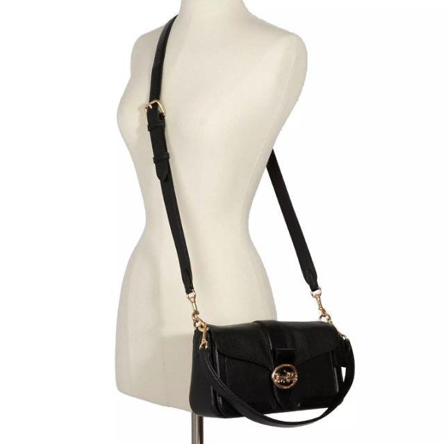 Coach Shoulder Bag in Black [Authentic], Women's Fashion, Bags