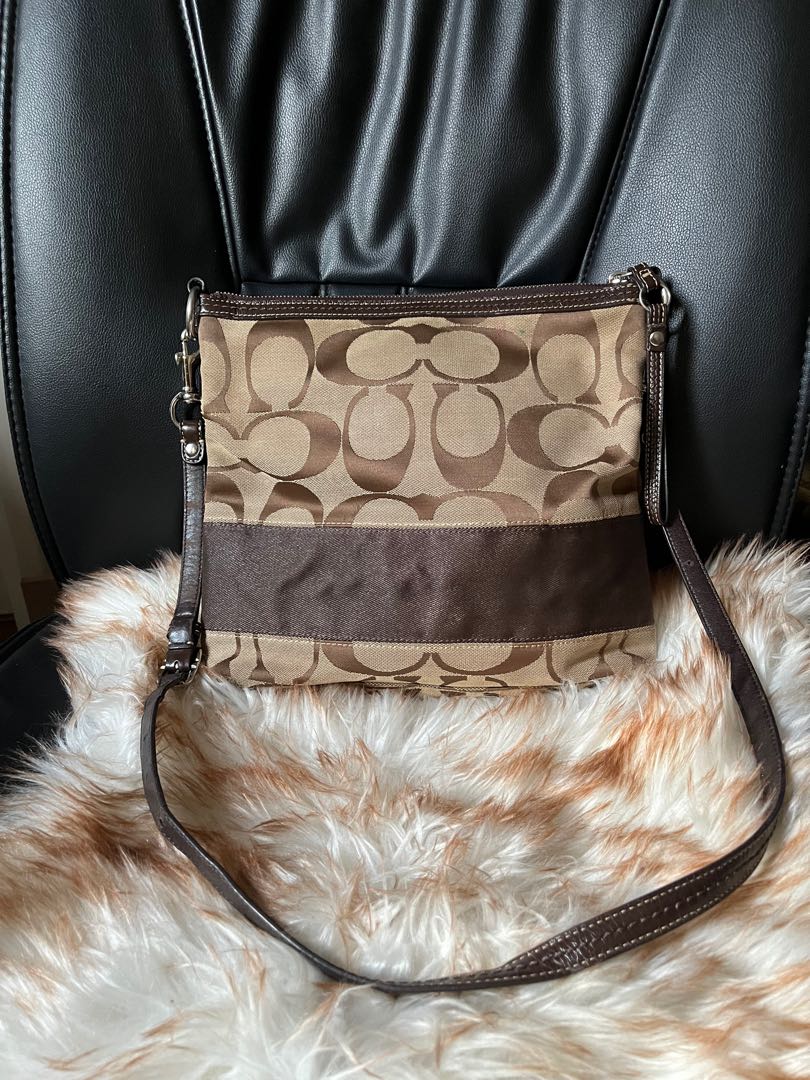 Coach sling bag, Women's Fashion, Bags & Wallets, Crossbody Bags on