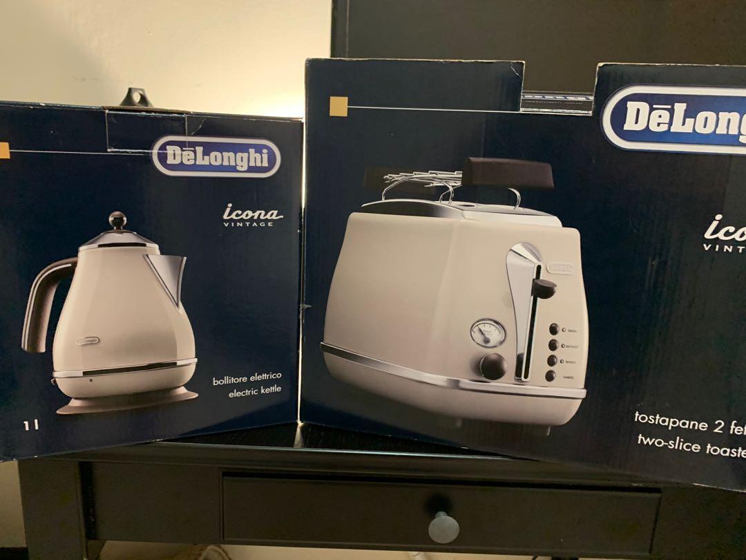 Delonghi Toaster and Kettle, TV & Home Appliances, Kitchen Appliances