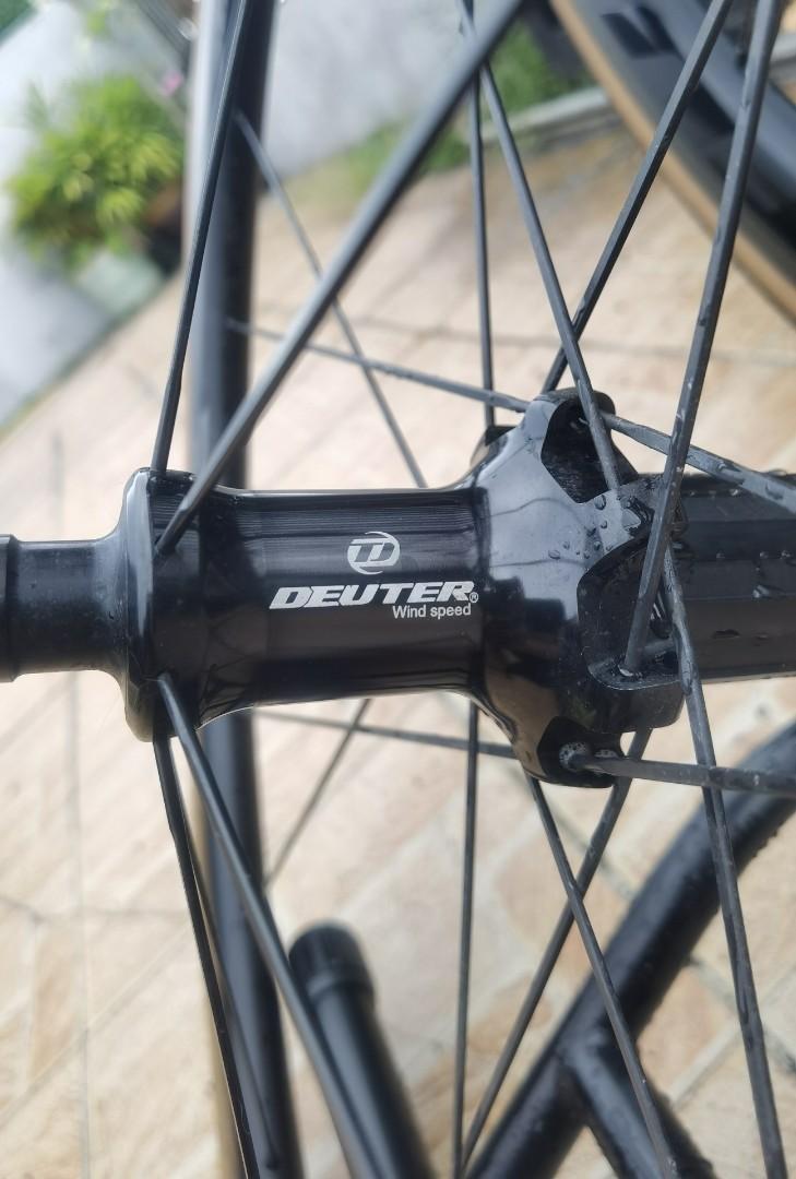 Deuter F3 45mm Carbon Wheelset, Sports Equipment, Bicycles & Parts