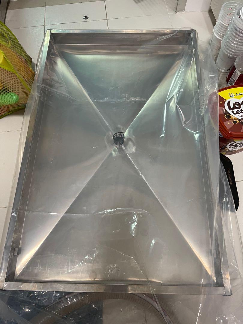 Dog pee tray with drainage, Pet Supplies, Homes & Other Pet Accessories