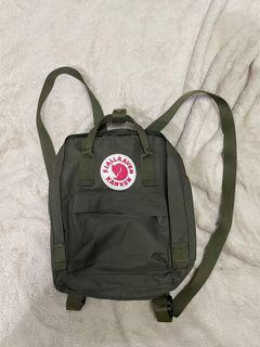 Fjallraven kanken mini backpack forest green