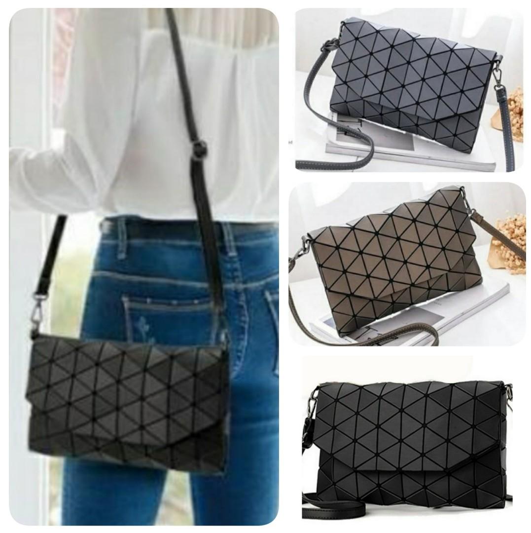 Geometric sling bag