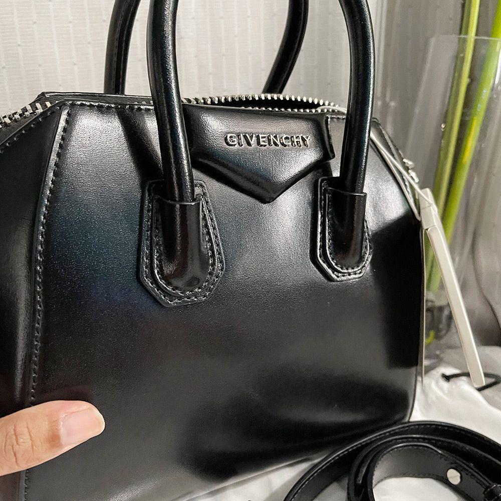 black givenchy antigona small