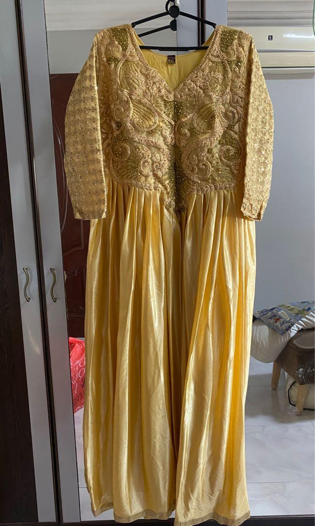 Gold flowy dress, Women's Fashion, Dresses & Sets, Traditional & Ethnic