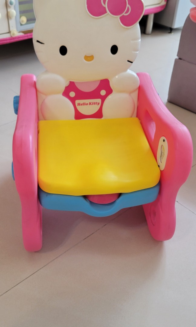 Hello Kitty chair/potty for toddlers, 兒童＆孕婦用品, 兒童傢具, 兒童傢具 桌子及椅子
