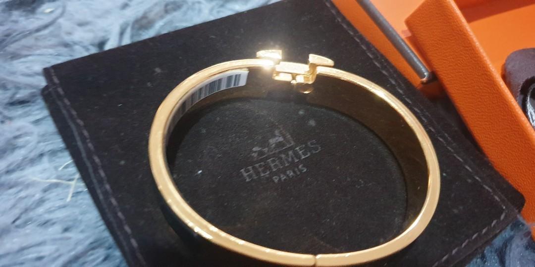 Hermes clic H bangle size PM Luxury Accessories on Carousell
