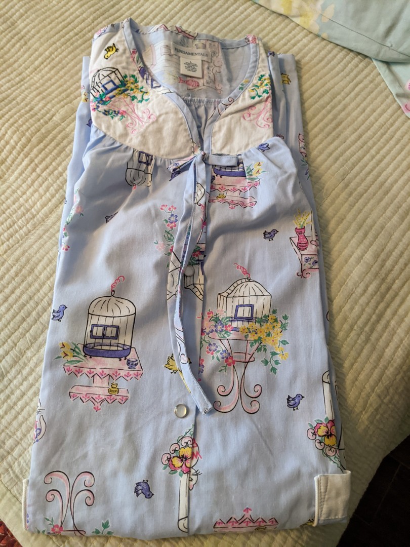 House Coat/ Dressing Gown, Women's Fashion, New Undergarments & Loungewear on Carousell