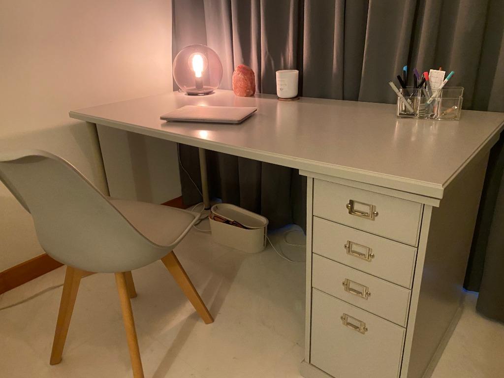 Ikea Klimpen Desk with drawer
