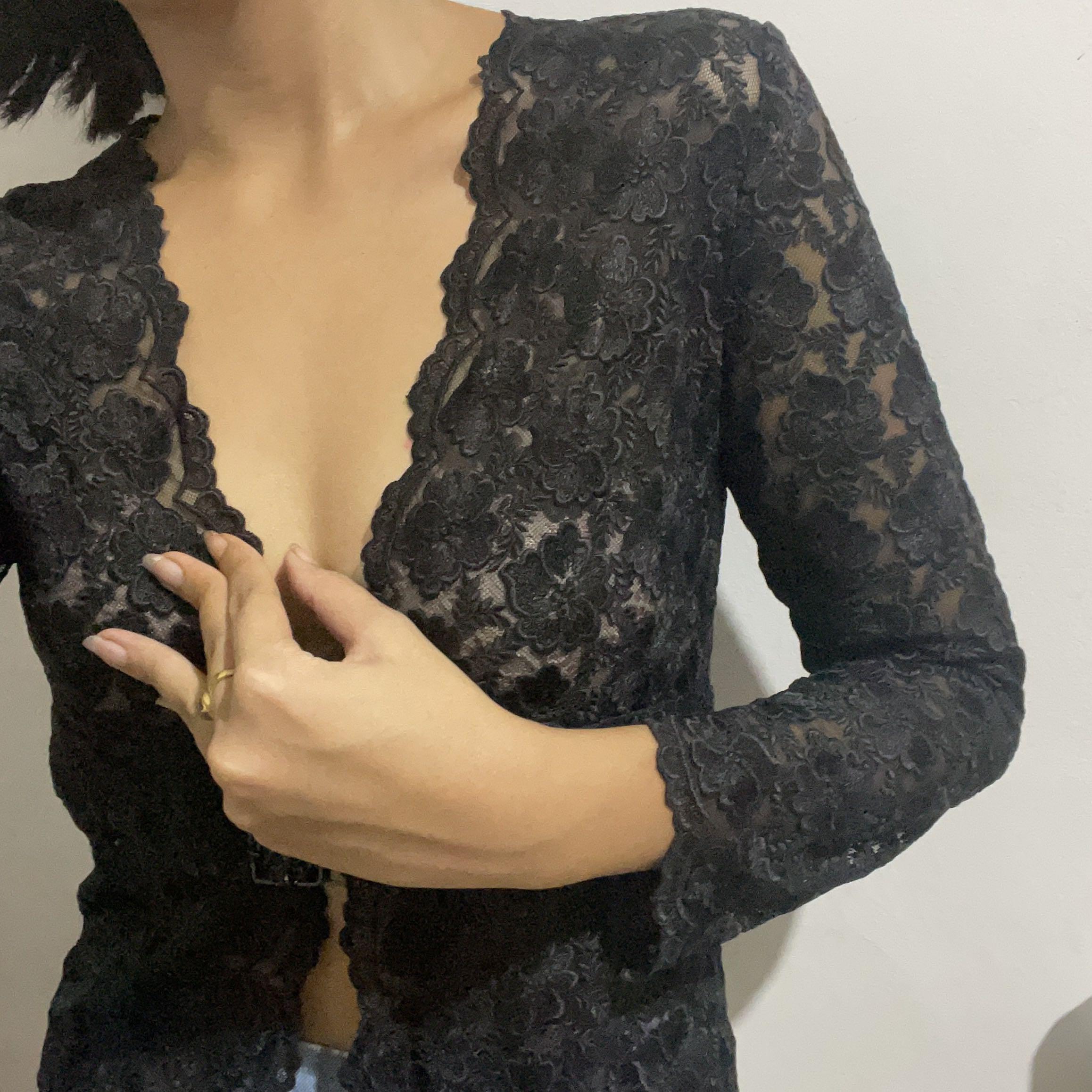 kebaya_black_lace_top_brocade__1656848380_93a2d4a1_progressive.jpg