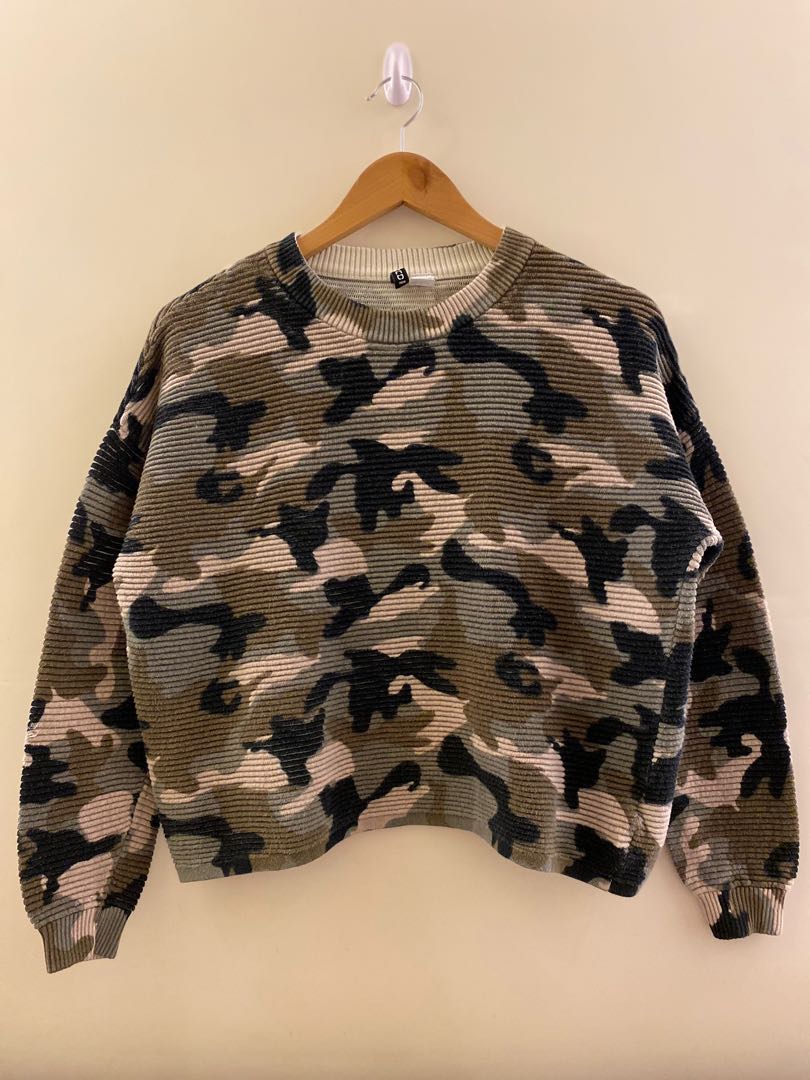 Knitted army BLC05, Women's Fashion, Coats, Jackets and Outerwear on