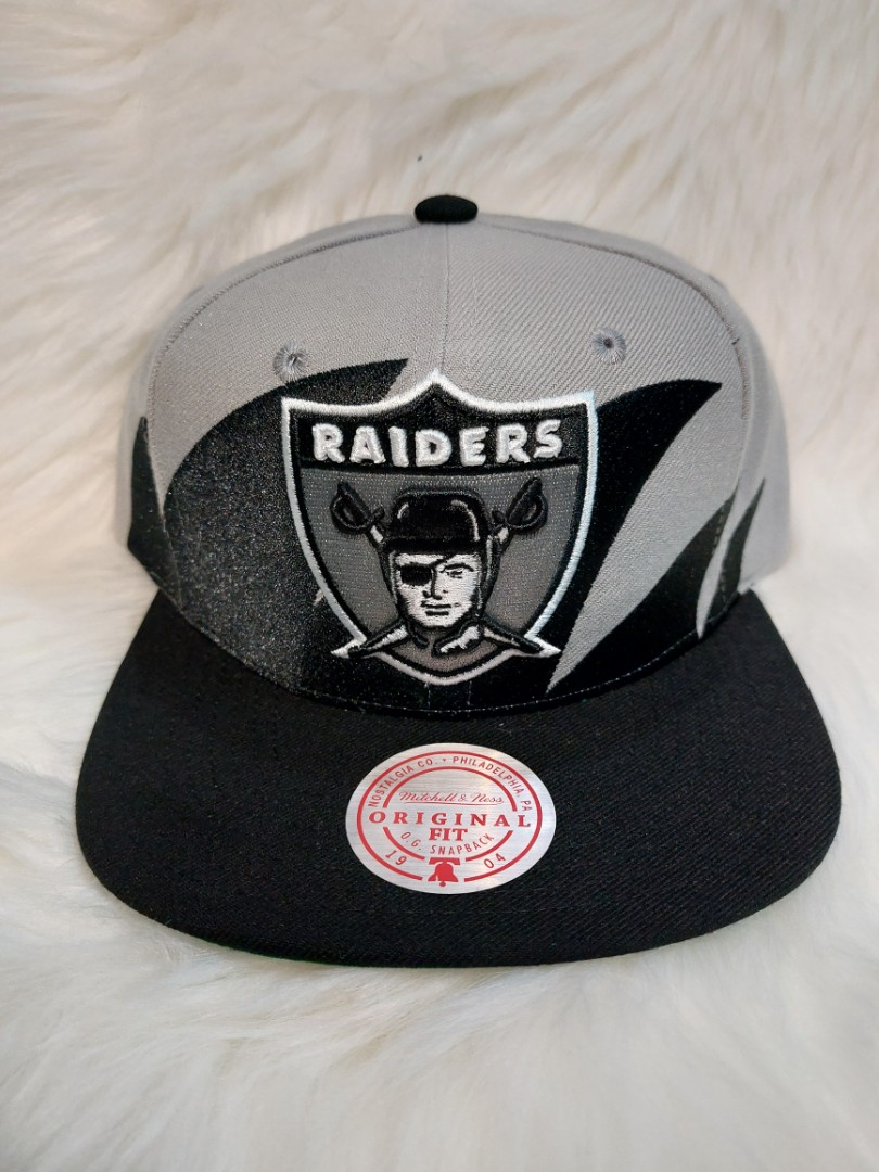 LAS VEGAS RAIDERS STOOTH, Men's Fashion, Watches & Accessories, Caps & Hats  on Carousell