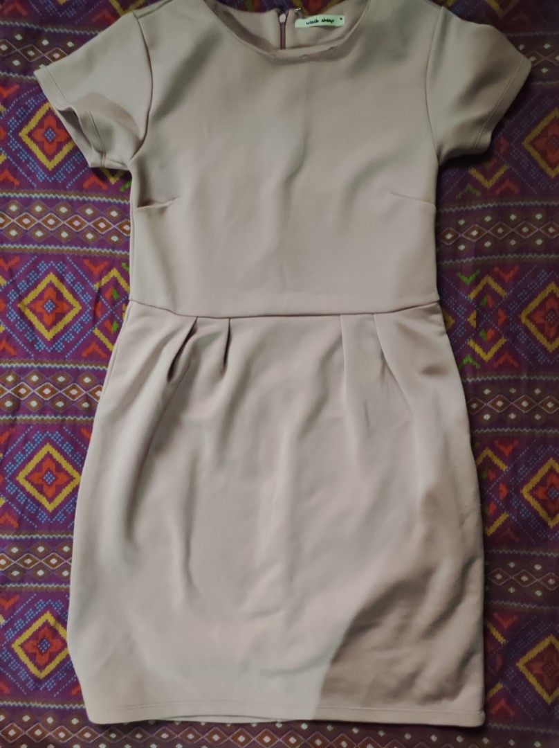 Light pink office dress with pockets, Women's Fashion, Dresses & Sets