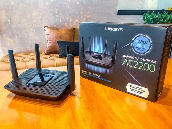 Linksys MR8300 Mesh WiFi Router, AC2200