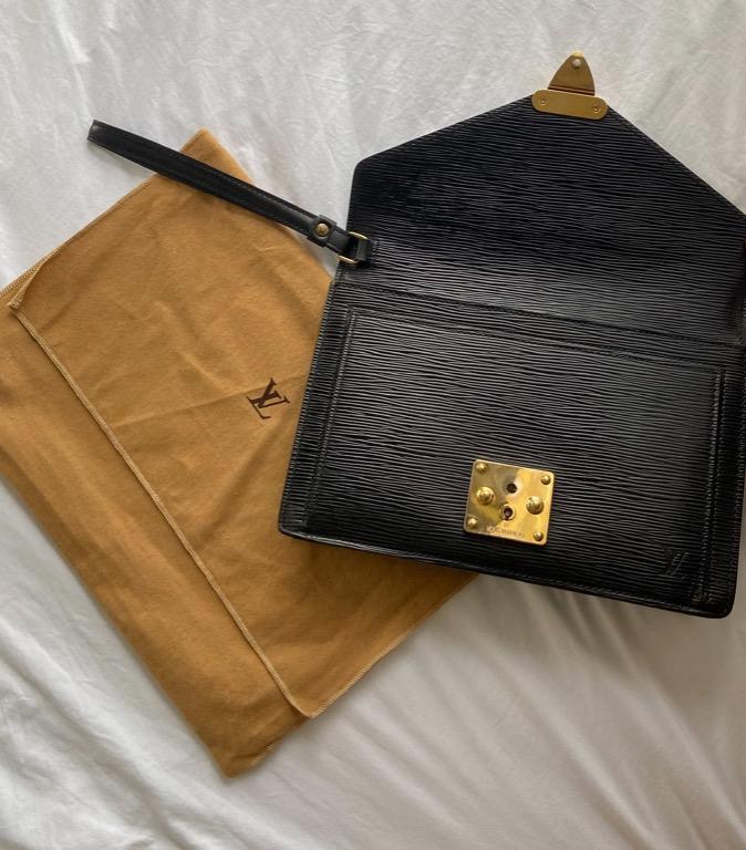 Louis Vuitton Epi Sellier Dragonne Clutch Brown Light brown Leather  ref.400760 - Joli Closet