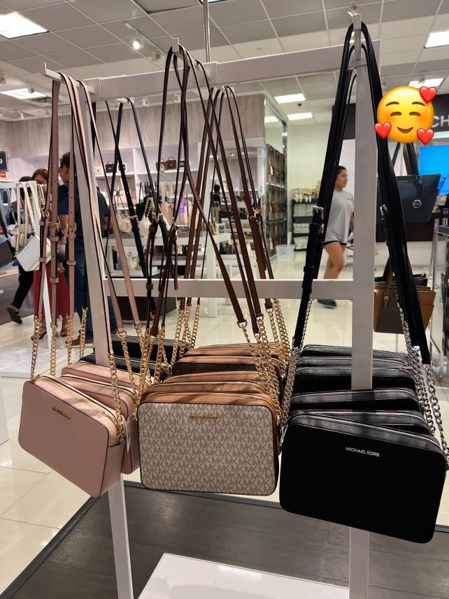 Michael Kors Jet set, Women's Fashion, Bags & Wallets, Crossbody Bags