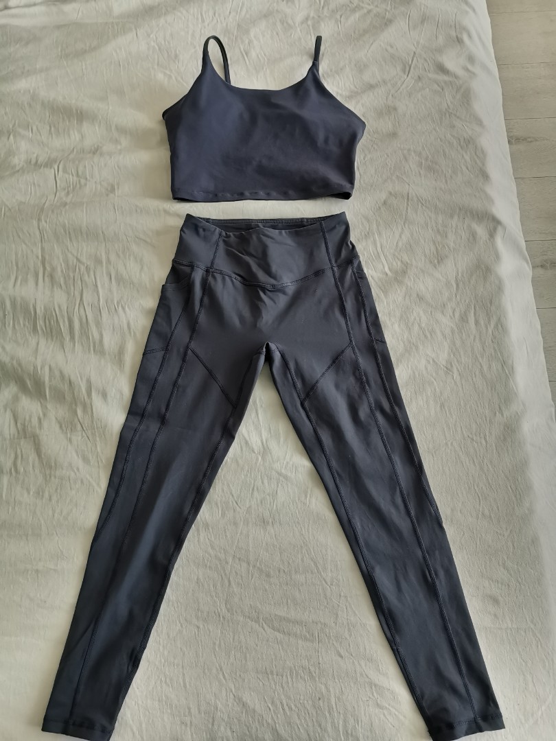 Navy Blue Workout Set, Women's Fashion, Activewear on Carousell