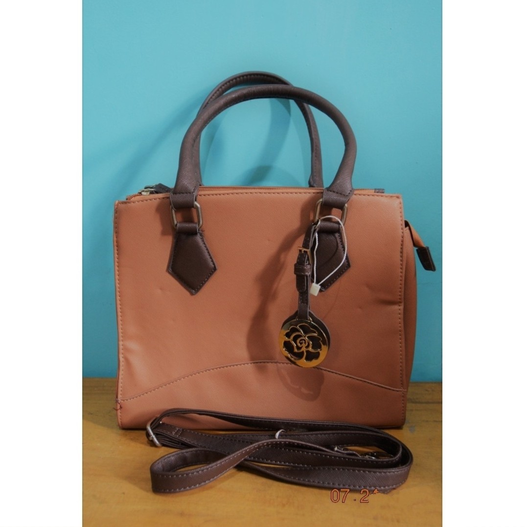 Original Adore bag, Women's Fashion, Bags & Wallets, Crossbody Bags on