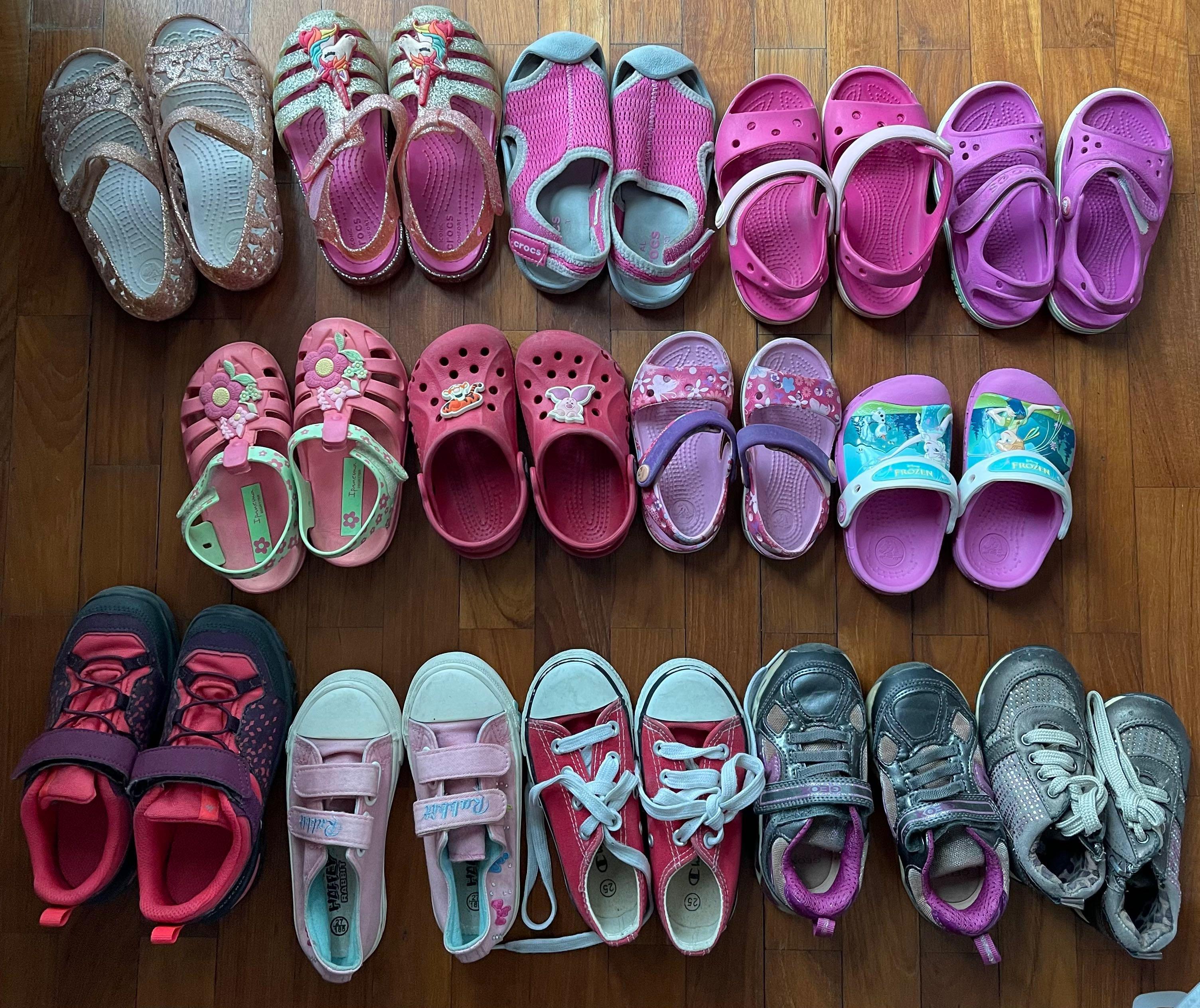 Frozen crocs sandals on sale