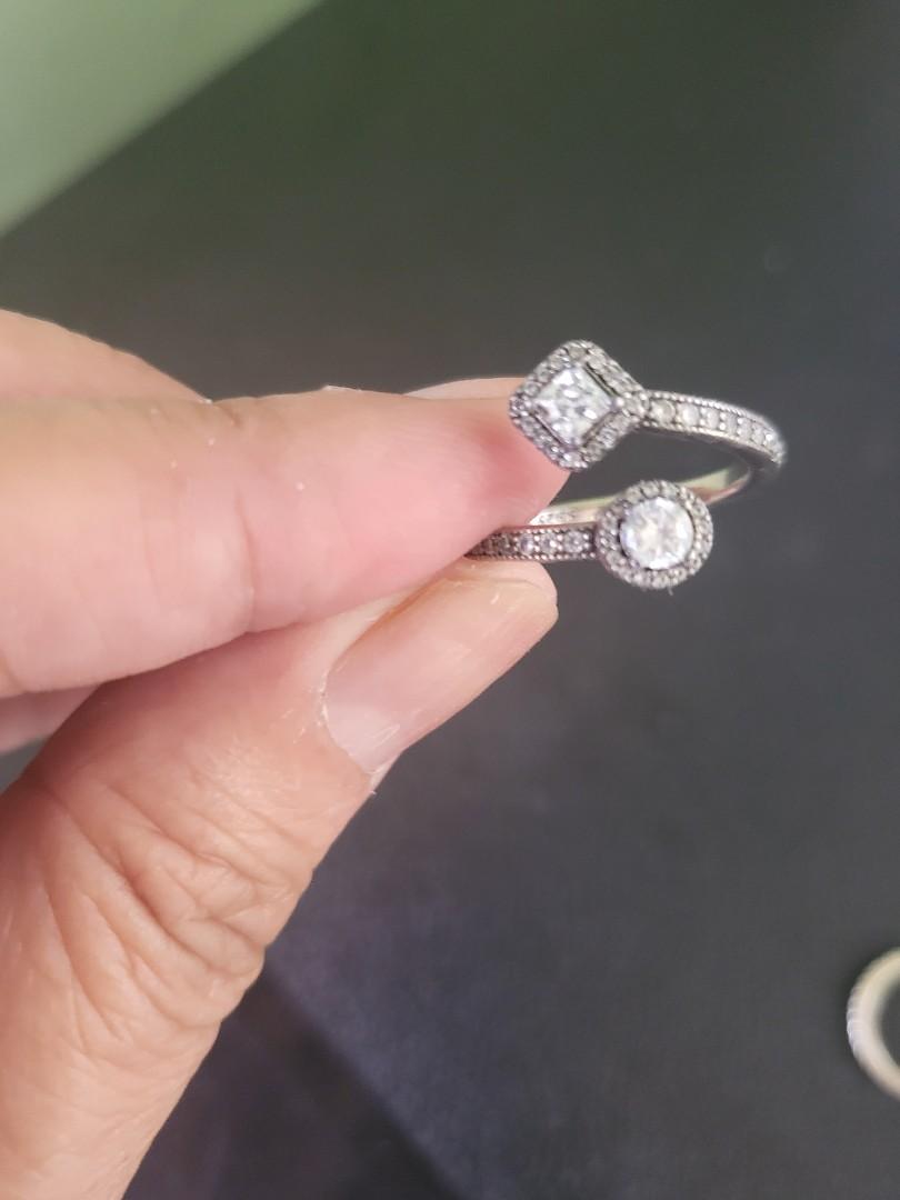 Original pandora rings. size 6. preloved. needs cleaning. with box warranty and paper bag. I bought the open silver ring for 5 850 na. Selling both