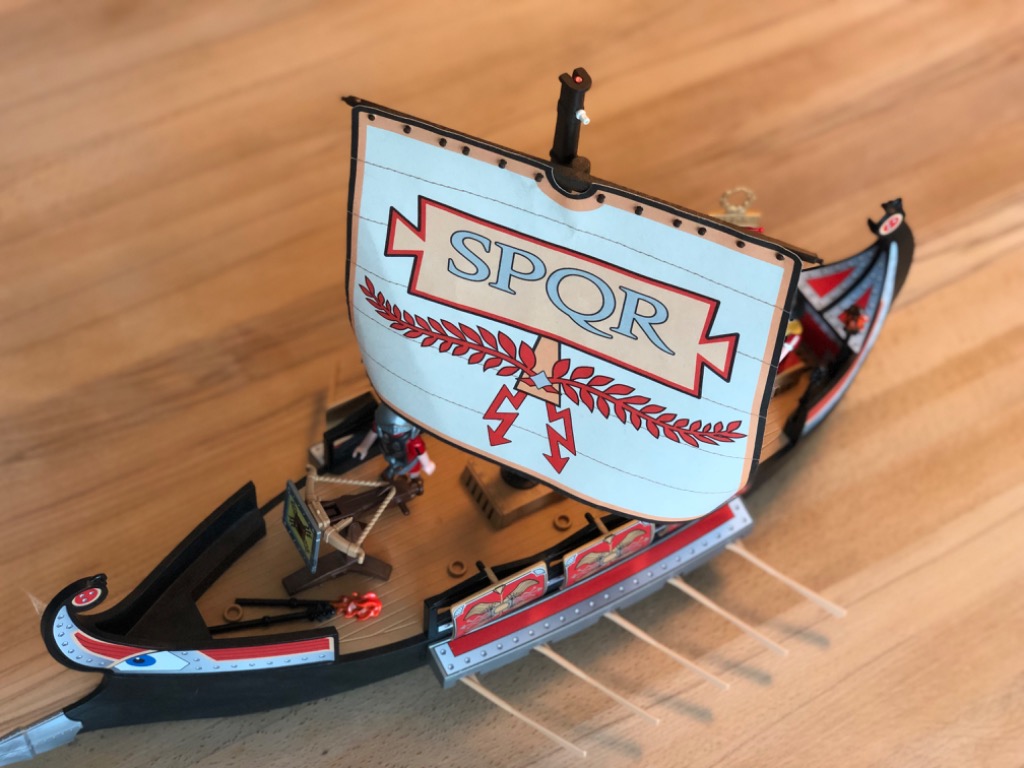 Playmobil sales spqr ship