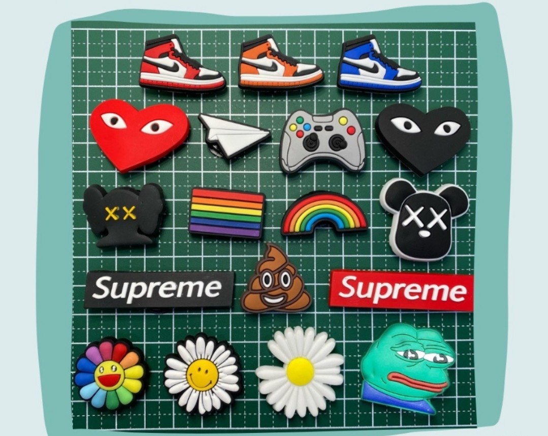 Random Designer Brands Jibbitz, Men's Fashion, Footwear, Shoe inserts