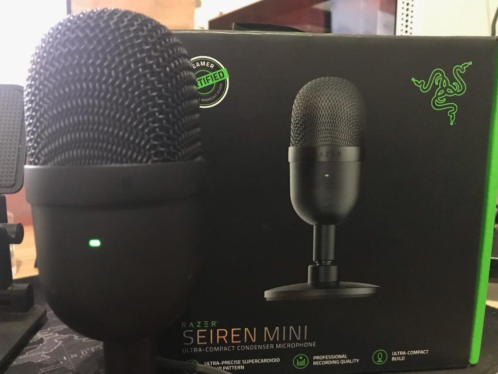 Razer Seiren V2 Pro USB Mic with Broadcast Arm and Pop Filter