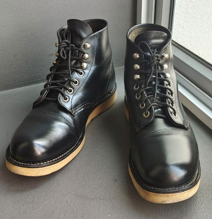 Red Wing 8165: CLASSIC ROUND Size US 7.5 - nego, Men's Fashion