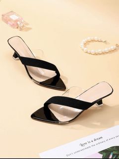 (Category: ) located in . Submitted by ysa.closet (Listing ID 1170448768, Image 1). Description: .