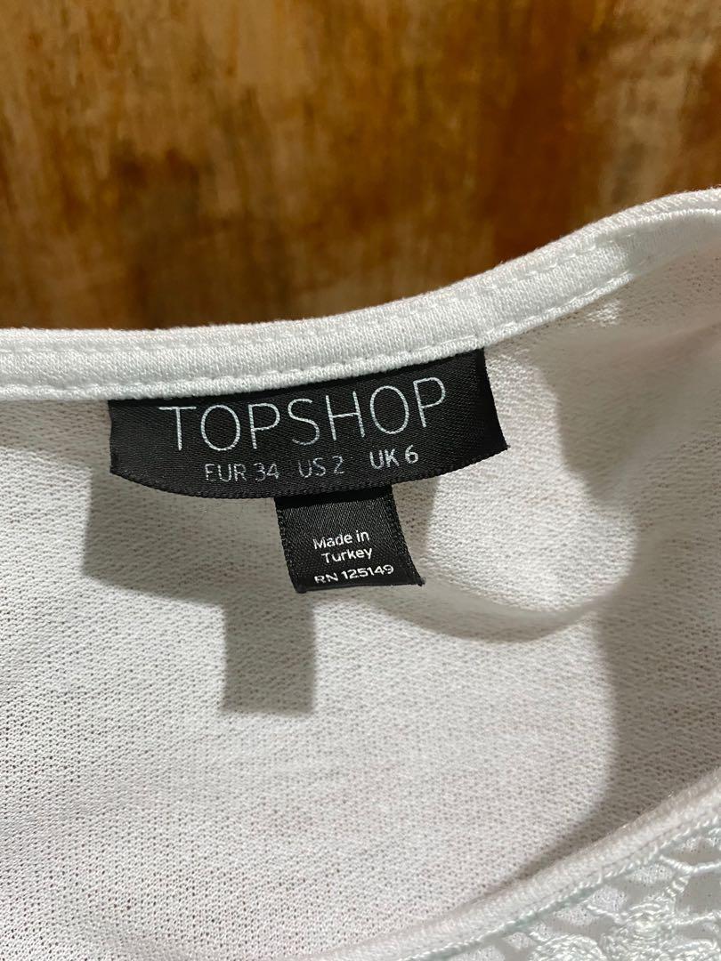 Topshop White Top/Blouse (Category: Blouses) located in Manila. Submitted by declutterwzk (Listing ID 1170281183, Image 2). Description: Unused US 2.