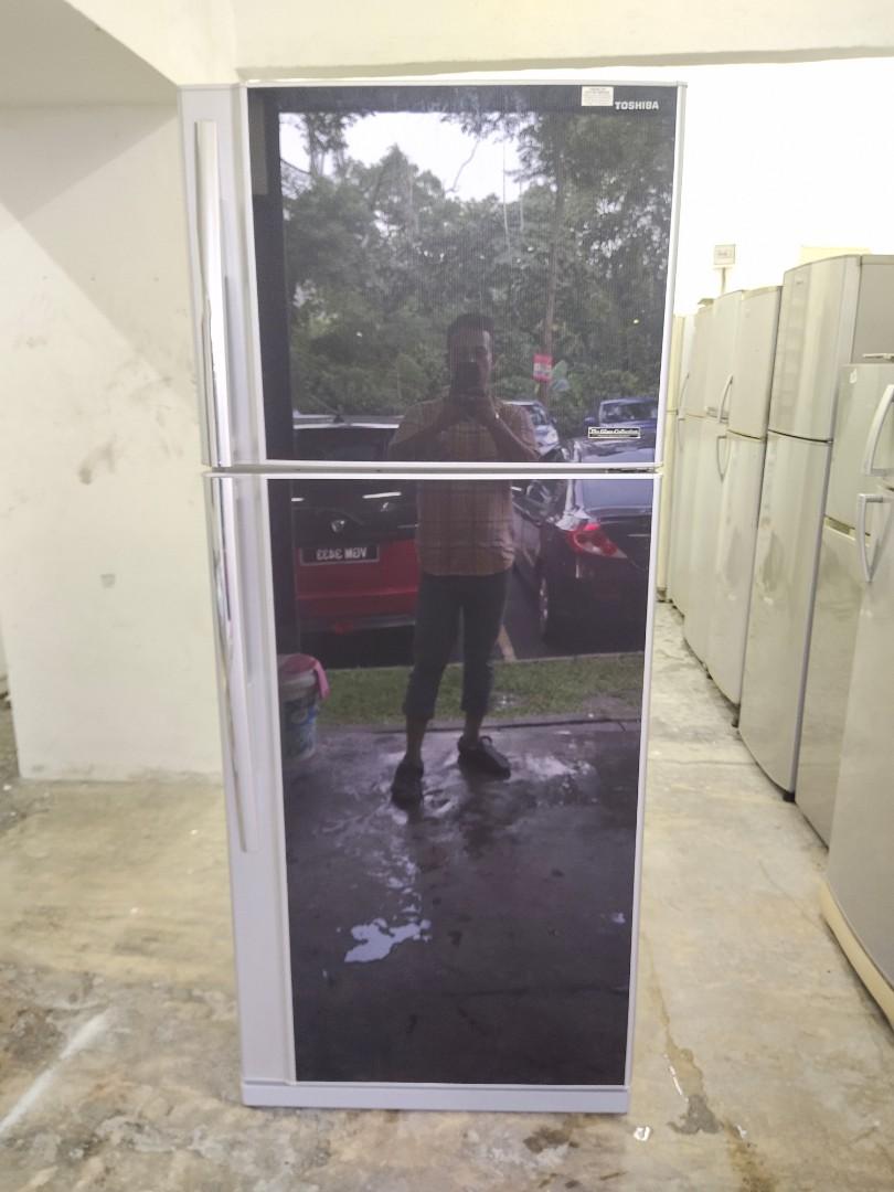 Toshiba 2 door fridge automatic ice maker, TV & Home Appliances