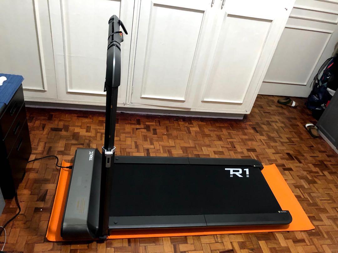 Trax r1 super space saver treadmill top