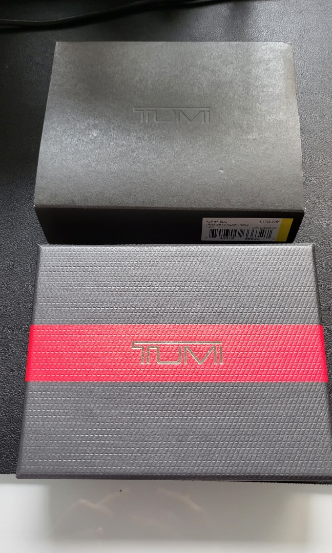 Tumi wallet for men, Men's Fashion, Watches & Accessories, Wallets