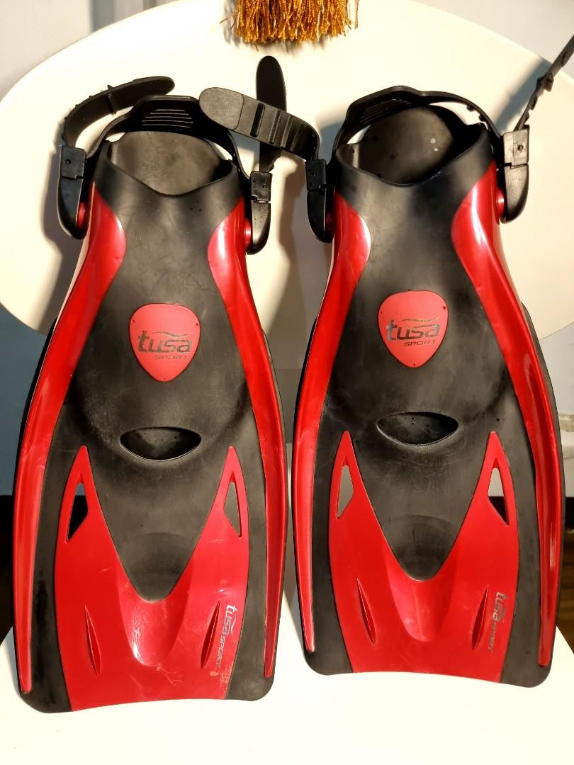 Tusa Mask, Snorkel and Fins set. Used less than 5 times. In excellent