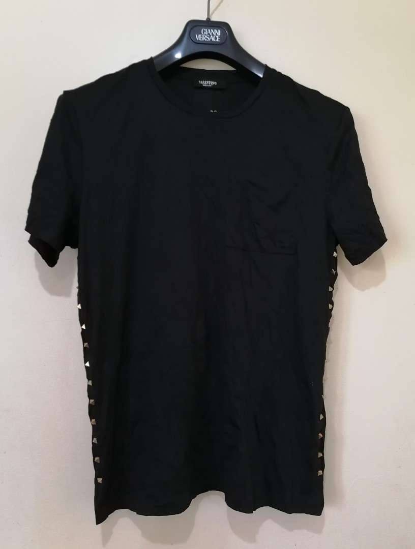 Valentino rockstud tshirt Men s Fashion Tops Sets Tshirts